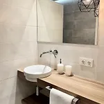 Duke Apartment