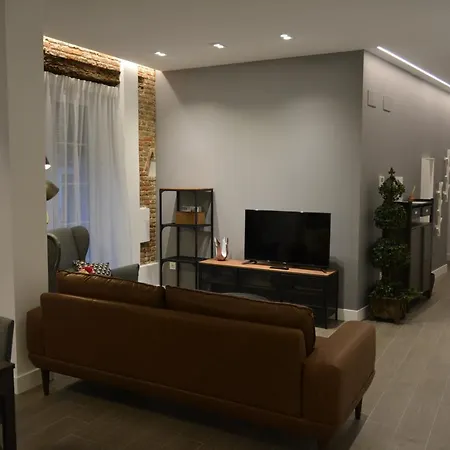 Duke Apartment