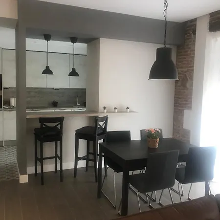 Duke Apartment